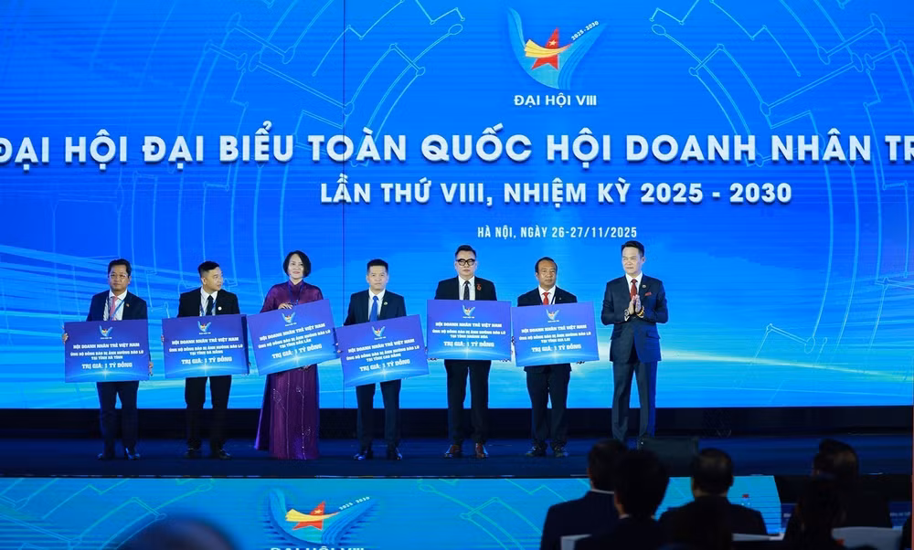 vna-potal-thu-tuong-du-dai-hoi-dai-bieu-toan-quoc-hoi-doanh-nhan-tre-viet-nam-lan-thu-viii-8435649.jpg