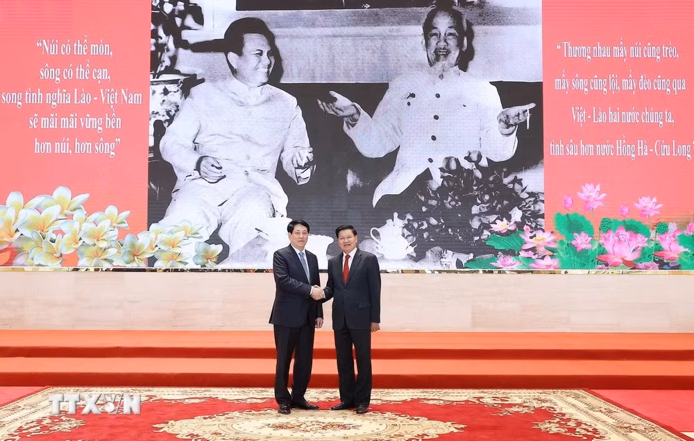 chu-tich-nuoc-giao-luu-huu-nghi-viet-nam-lao-5.jpg