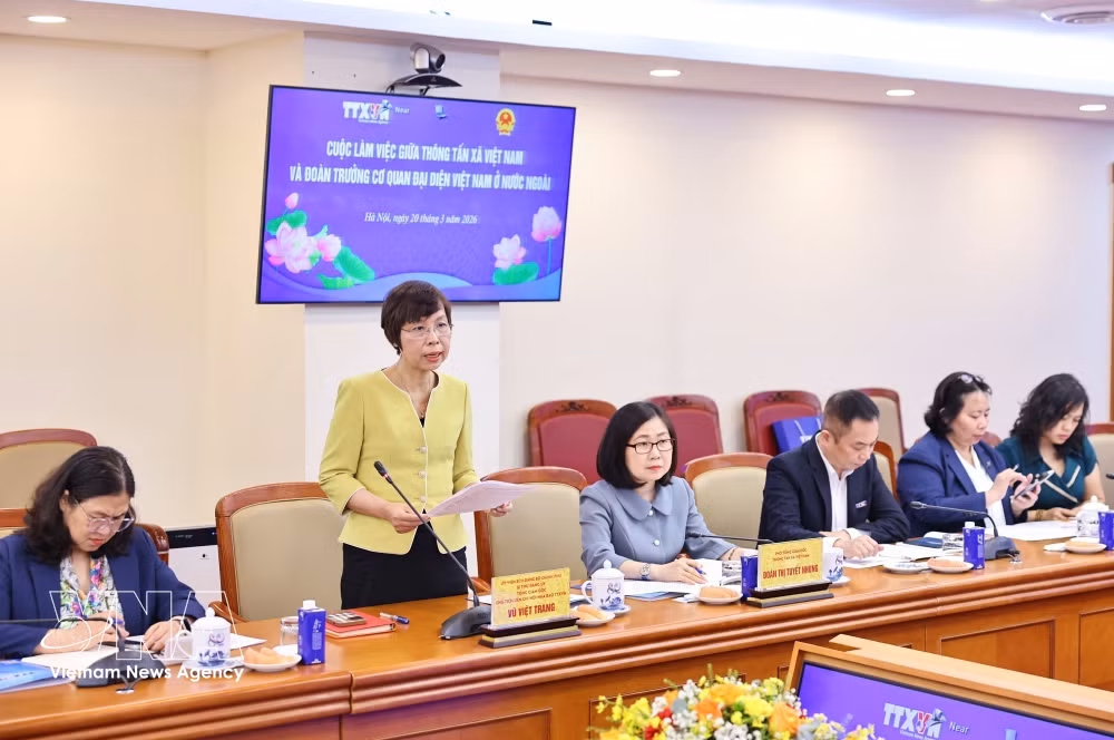 vnanet-lam-viec-voi-doan-truong-co-quan-dai-dien-viet-nam-o-nuoc-ngoai-8653316.jpg