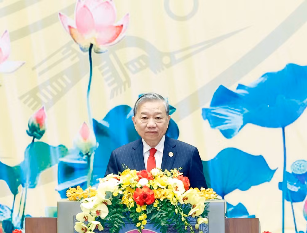 vna-potal-le-ky-niem-80-nam-ngay-tong-tuyen-cu-dau-tien-bau-quoc-hoi-viet-nam-8513581.jpg