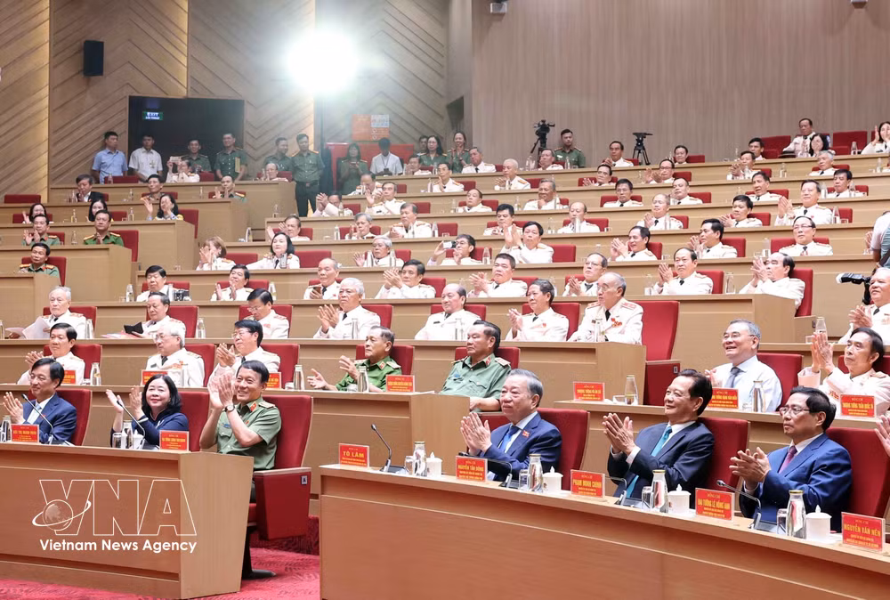 vnanet_potal-tong-bi-thu-chu-tich-nuoc-du-dai-hoi-toan-quoc-lan-thu-ii-hoi-cuu-cong-an-nhan-dan-viet-nam-9064185.jpg