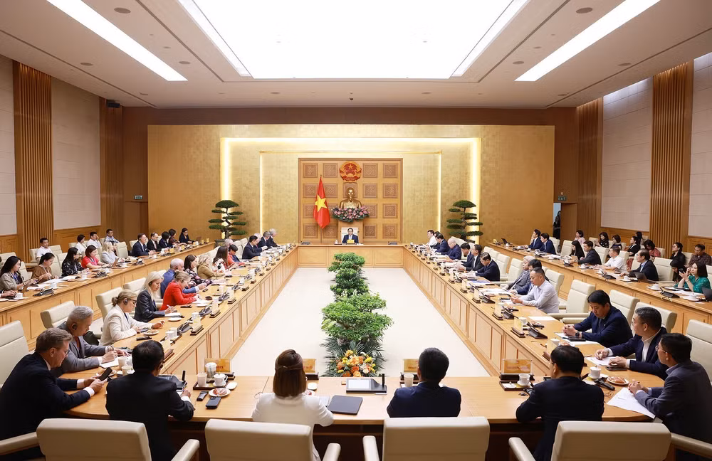 vna-potal-thu-tuong-lam-viec-voi-doan-hoi-dong-kinh-doanh-hoa-ky-asean-8144239.jpg