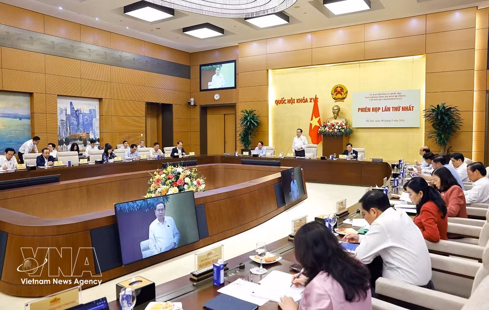 vnanet-potal-chu-tich-quoc-hoi-chu-tri-phien-hop-ve-tong-ra-soat-he-thong-van-ban-quy-pham-phap-luat-8691274.jpg