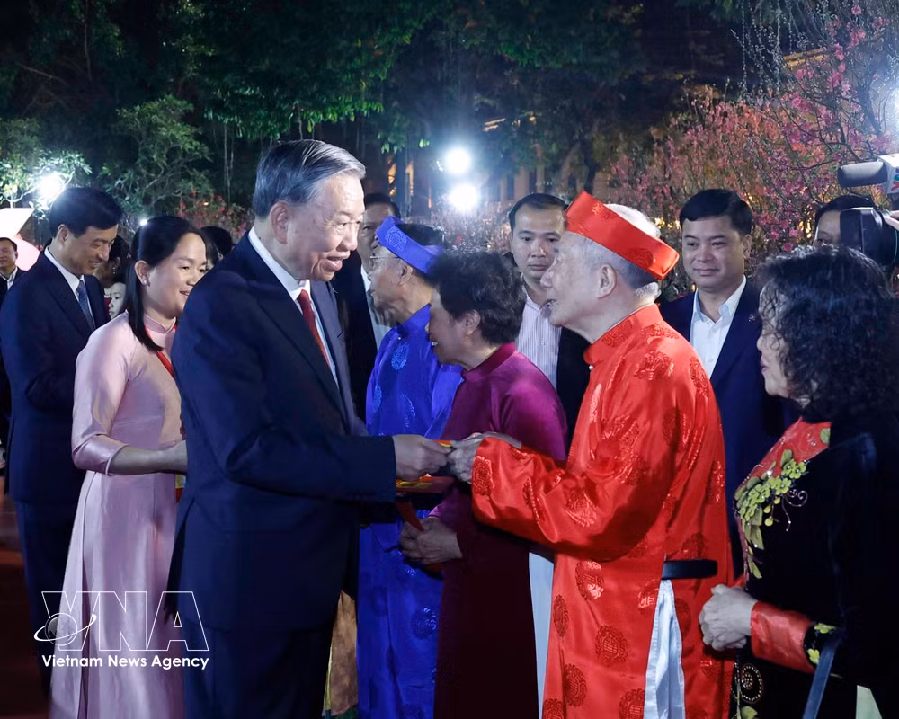 vnanet-potal-tong-bi-thu-to-lam-dang-huong-tai-tuong-dai-vua-ly-thai-to-8595571.jpg