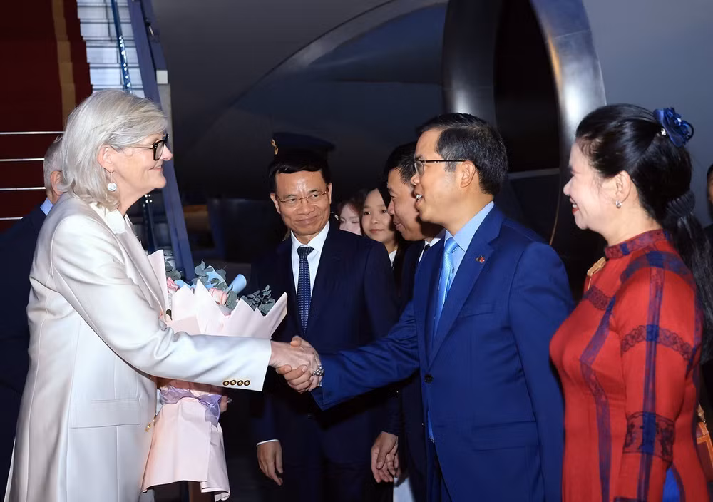 vna-potal-toan-quyen-australia-bat-dau-chuyen-tham-cap-nha-nuoc-toi-viet-nam-8265655.jpg