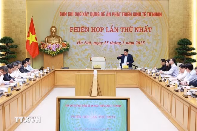 deputy-pm-nguyen-chi-dung.jpg