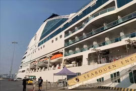 После прибытия в Куангнинь туристы осмотрят залив Халонг, посетят город, осмотрят культурно-исторические памятники и соседние населенные пункты. (Фото: ВИA)