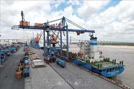 Вид на порт Диньву в городе Хайфон. (Фото: ВИА) 