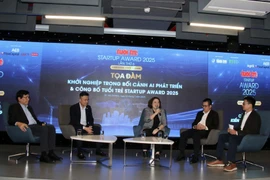 Эксперты и бизнесмены обсуждают применение искусственного интеллекта в стартапах. (Фото: ВИA)