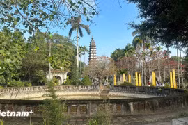 Ступа Фоминь – самый главный объект одноименной пагоды. Фото: Бить Ханг/Vietnam+)