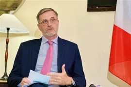 Посол Франции во Вьетнаме Оливье Броше (Фото: ВИA)