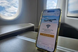 Vietnam Airlines внедряет интернет в полете на международных маршрутах. (Фото: ВИA)