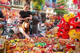  Владельцы магазинов сообщают, что спрос сместился в сторону экологичных, безопасных игрушек местного производства (Фото: ВИA) 