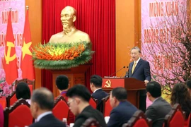 Генеральный секретарь ЦК КПВ То Лам выступает на встрече с выдающимися вьетнамцами, проживающими за рубежом. (Фото: ВИА) 