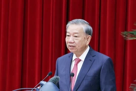 Генеральный секретарь То Лам выступает на церемонии закрытия 13-го пленума Центрального комитета Коммунистической партии Вьетнама XIII созыва. (Фото: ВИА) 
