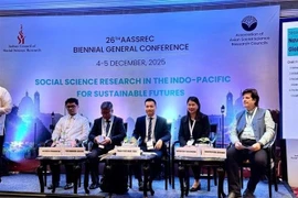 Представители Вьетнама и других делегаций на конференции.(Фото: ВИА) 