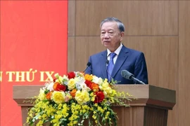 Генеральный секретарь партии То Лам выступает на встрече с выдающимися представителями сил народной общественной безопасности на 9-м патриотическом конгрессе “За безопасность Отечества” в Ханое, 4 августа 2025 года. (Фото: ВИA)