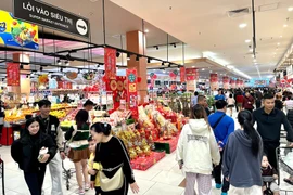 Внутренний рынок играет важную роль в содействии развитию экономики Вьетнама. Фото: Дык Зюй/Вьетнам+