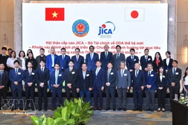 Делегаты участвуют в семинаре, посвященном представлению «Программного займа на зеленую трансформацию в направлении зеленого роста и устойчивости к изменению климата». Фото: ВИА. 