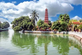 Вид на пагоду Чан Куок (Фото: moitruongdulich.vn)