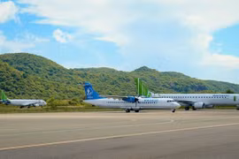 Аэропорт Кондао в настоящее время обслуживается только Vietnam Airlines и Bamboo Airways с самолетами ATR72 и Embraer E195. (Фото: ВИА) 