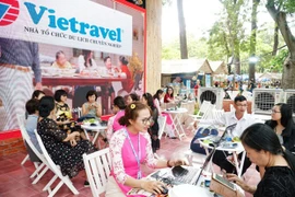 Vietravel предоставляет набор рекламных весенних туров и авиабилетов для посетителей в рамках второго вьетнамского Тэта (Лунный Новый год) 2021 года (Фото: nld.com.vn)