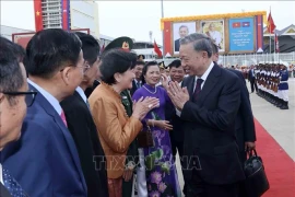 Президент То Лам 13 июля во второй половине дня покидает Пномпень, завершая свой успешный государственный визит в Камбоджу. (Фото:ВИA)