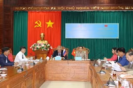 На телеконференции. (Фото: http://www.baodaklak.vn)