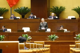 Министр общественной безопасности То Лам выступает во второй день 10-го заседания НС 21 октября (Фото: ВИА)