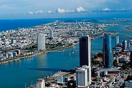 Вид на Дананг. Рынок недвижимости меньше всего пострадал от пандемии. (Фото: tapchitachinh.vn)