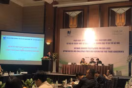 Конференция «Перспективы экономики Вьетнама на период 2021-2025: Возможности и вызовы от соглашений о свободной торговле нового поколения». (Фото: Дык Зунг/ВИА)