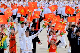 Твердо верить в путь к социализму во Вьетнаме. (Фото: Tuyen Giao.vn)