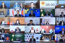 Министры финансов и управляющие центральных банков стран АСЕАН+3, в которую входят 10 стран АСЕАН и 3 ее партнера, а именно Япония, Китай и Республика Корея, провели 3 мая видеоконференцию (Фото: thoibaotaichinhvietnam.vn)