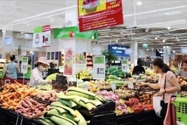 Цены на электроэнергию и продукты питания выросли, в результате чего ИПЦ в июле увеличился на 0,45%. (Фото:Ми Фыонг/ВИА)