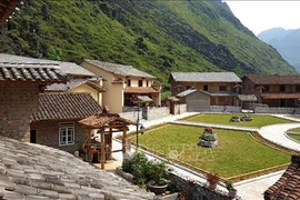 Туристическая и культурная деревня на базе общин в уезде Меовак города Хажанг. (Фото: ВИА)