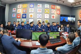 Судьи тренируются по VAR, но только на уровне 1. (Фото: VFF)