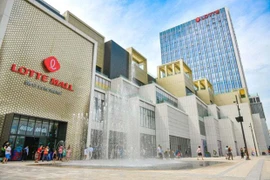 Недавно открывшийся торговый центр Lotte Mall West Lake Hanoi. (Фото: taichinhdoanhnghiep.net.vn)