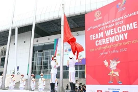 Поднялся флаг SEA Games 31 над национальным стадионом Мидинь в Ханое. (фото: ВИА)