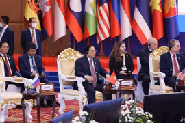 Премьер-министр Фам Минь Тьинь принял участие во 2-м Глобальном диалоге АСЕАН. (Фото: Зыонг Жанг/ВИА)