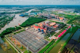 Обзор газоэнергетического комплекса Камау (Фото: petrovietnam.petrotimes.vn) 