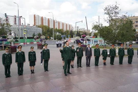 Певец Суан Хао, член команды «Армия культуры», участвующей в Армейских играх 2022 года в России, спел песню в честь Президенту Хо Ши Мину. (Фото: ВИА)