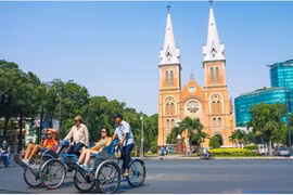Туристы в Хошимине. (Фото: thanhnien.vn)