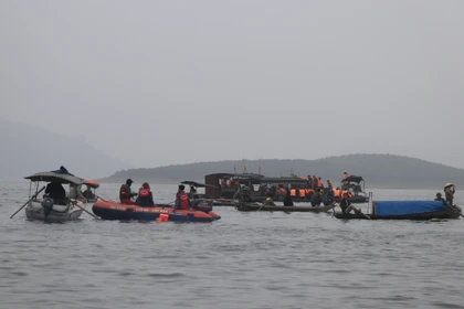 Провинция Лаокай мобилизует все силы для поиска пропавших без вести. (Фото: ВИА)