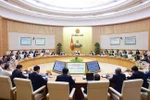 Восьмое заседание Руководящего комитета правительства по рассмотрению хода выполнения резолюции ЦК КПВ 12-го созыва № 18-NQ/TW в Ханое 6 января (Фото: ВИA)