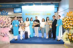 Авиакомпания Vietnam Airlines проводит церемонию встречи экипажа и пассажиров первого рейса из Хошимина в Пекин, Китай, через международный аэропорт Пекин Даксин. (Фото: ВИA)