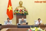 Председатель НС Чан Тхань Ман выступает на 48-м заседании Постоянного комитета НС. (Фото: ВИA)