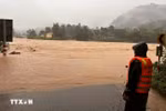 Дороги под водой в провинции Куангчи (Фото: ВИA)