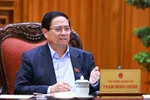Премьер-министр Фам Минь Тьинь отдает распоряжение о подготовке к закладке фундамента железнодорожной линии Лаокай - Ханой - Хайфон 19 декабря. (Фото: ВИА)