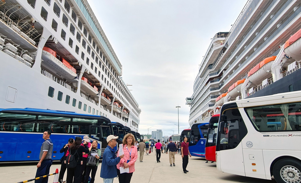 Ожидается, что Международный пассажирский порт Халонг примет около 32 000 туристов в последние два месяца года. (Фото: ВИА)