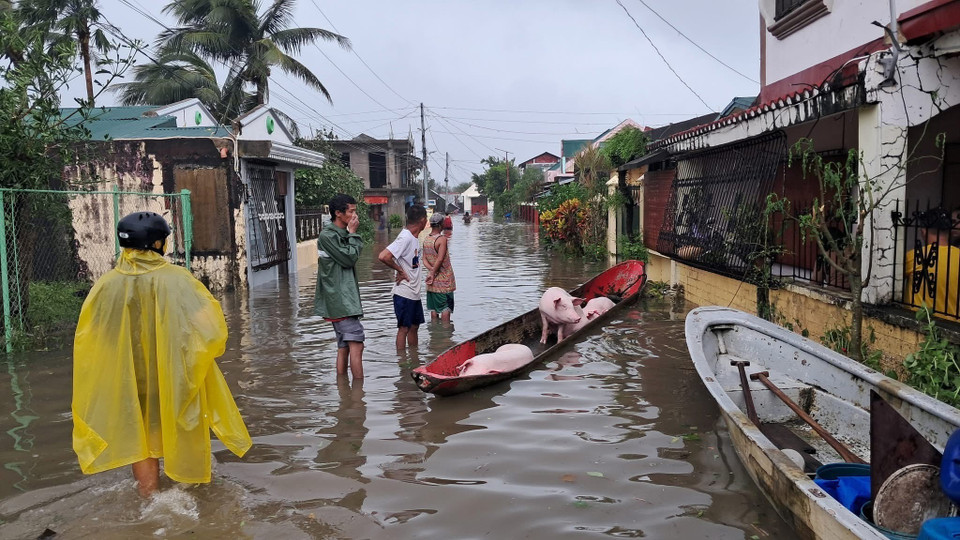 Район, пострадавший от тайфуна «Фунгвонг» в провинции Катандуанес (Филиппины), 9 ноября 2025 года. (Фото: Синьхуа/ВИА)